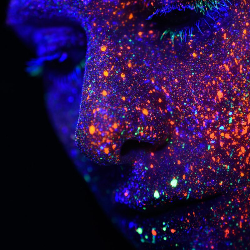 Rosto de Mulher com Efeito Colorido